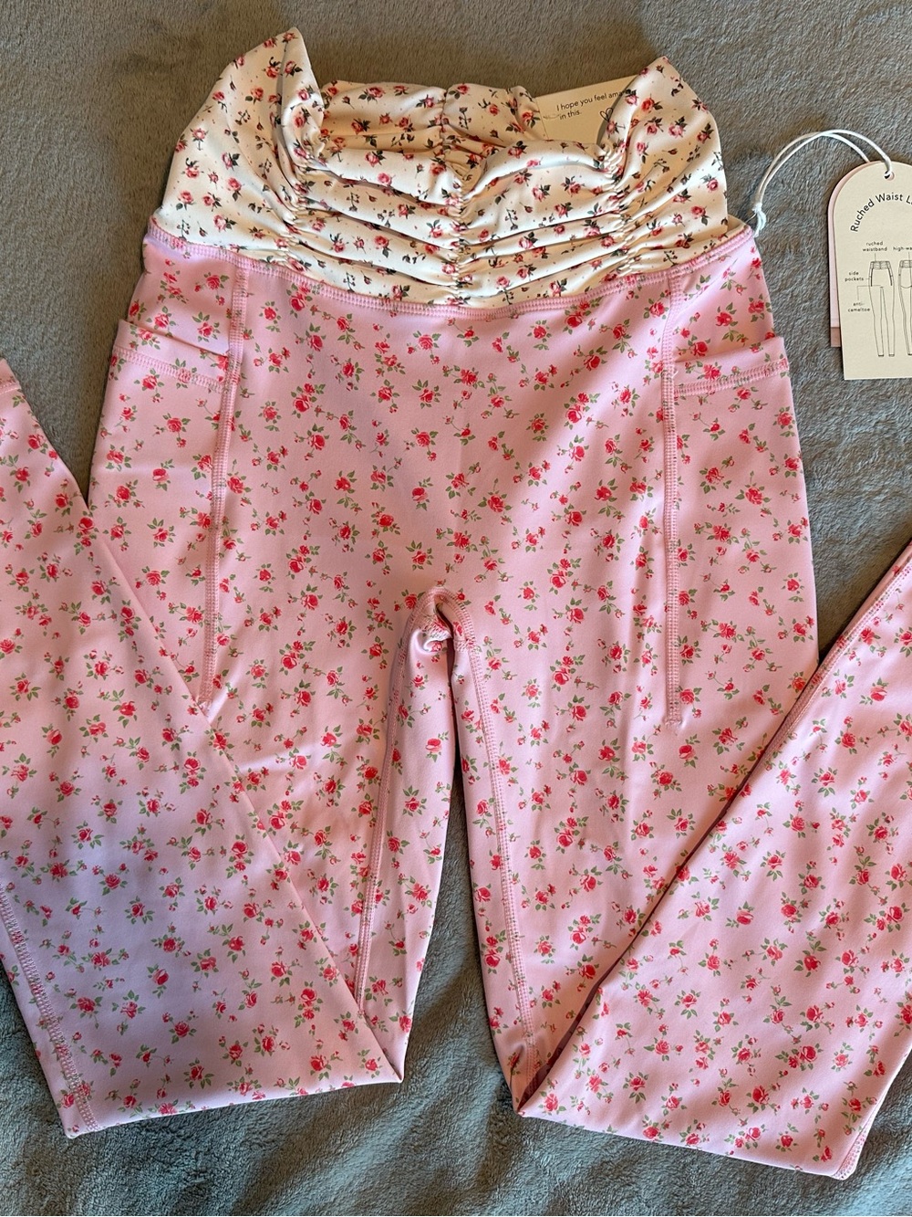 NWT Blogilates Ruched Waist Legging - Pink Floral Print - Picture 7 of 13